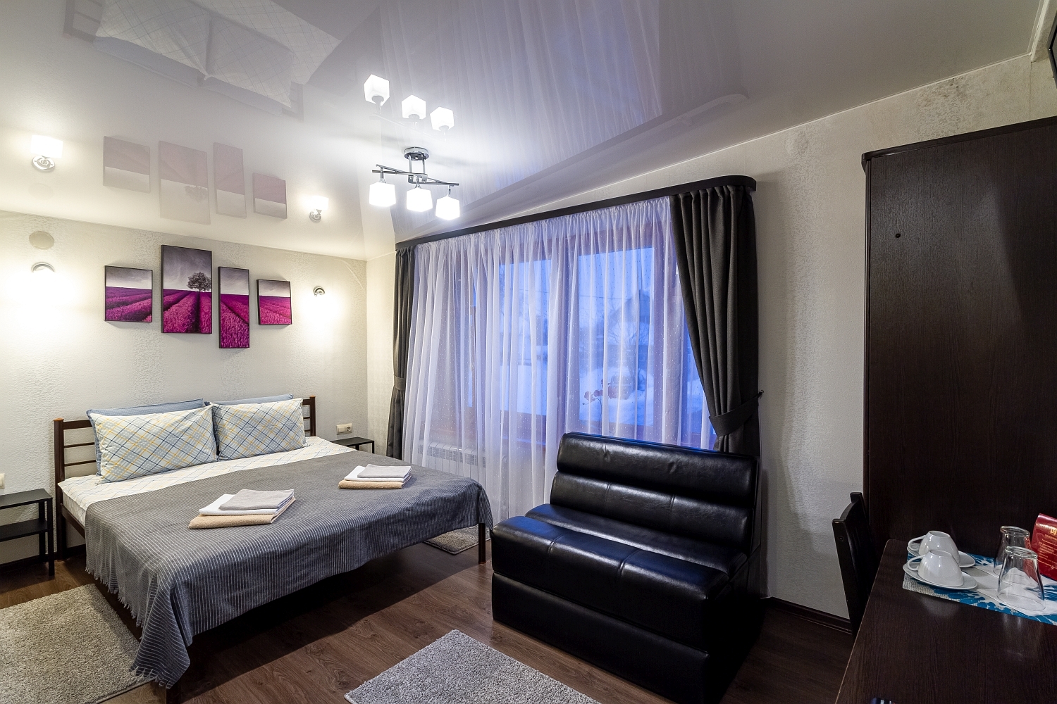 2хместный «Стандарт» с одной кроватью 160*200см и дополнительным местом (1000 руб./сут.)